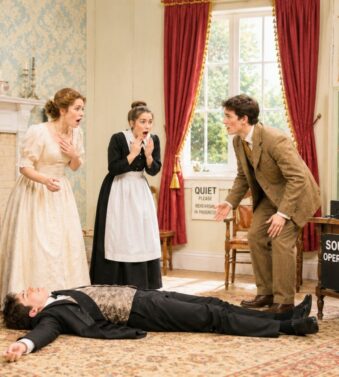 The Play That Goes Wrong